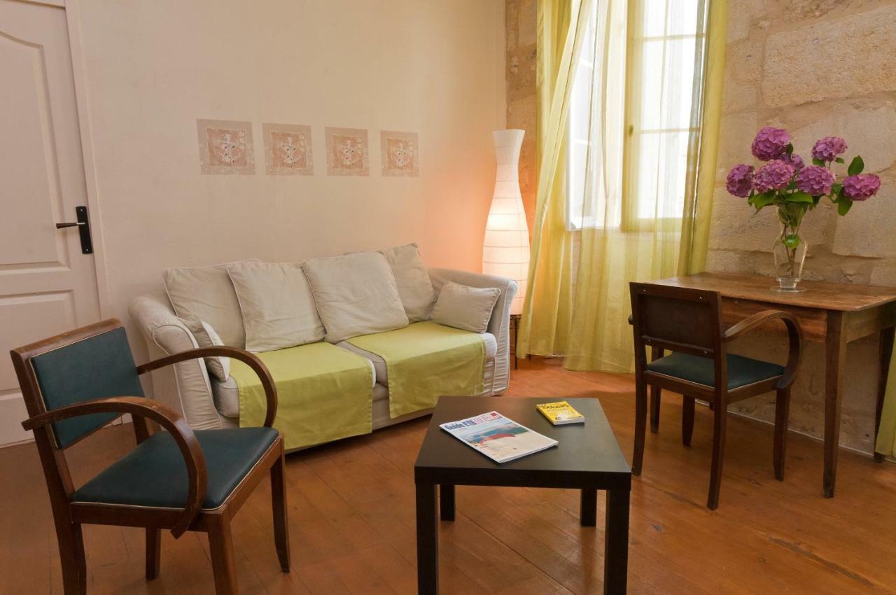 Hôtel Le Logis du médoc à Saint-Yzans-de-Médoc Extérieur photo
