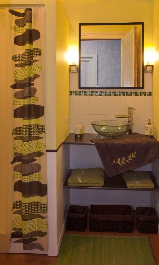 Hôtel Le Logis du médoc à Saint-Yzans-de-Médoc Extérieur photo